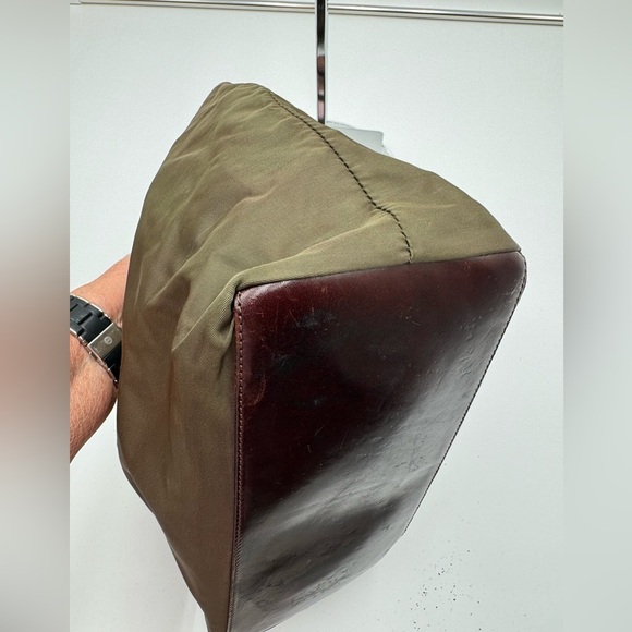 Fendi-Authentic-Tote Bag Nylon Olive Green - Picture 11 of 12